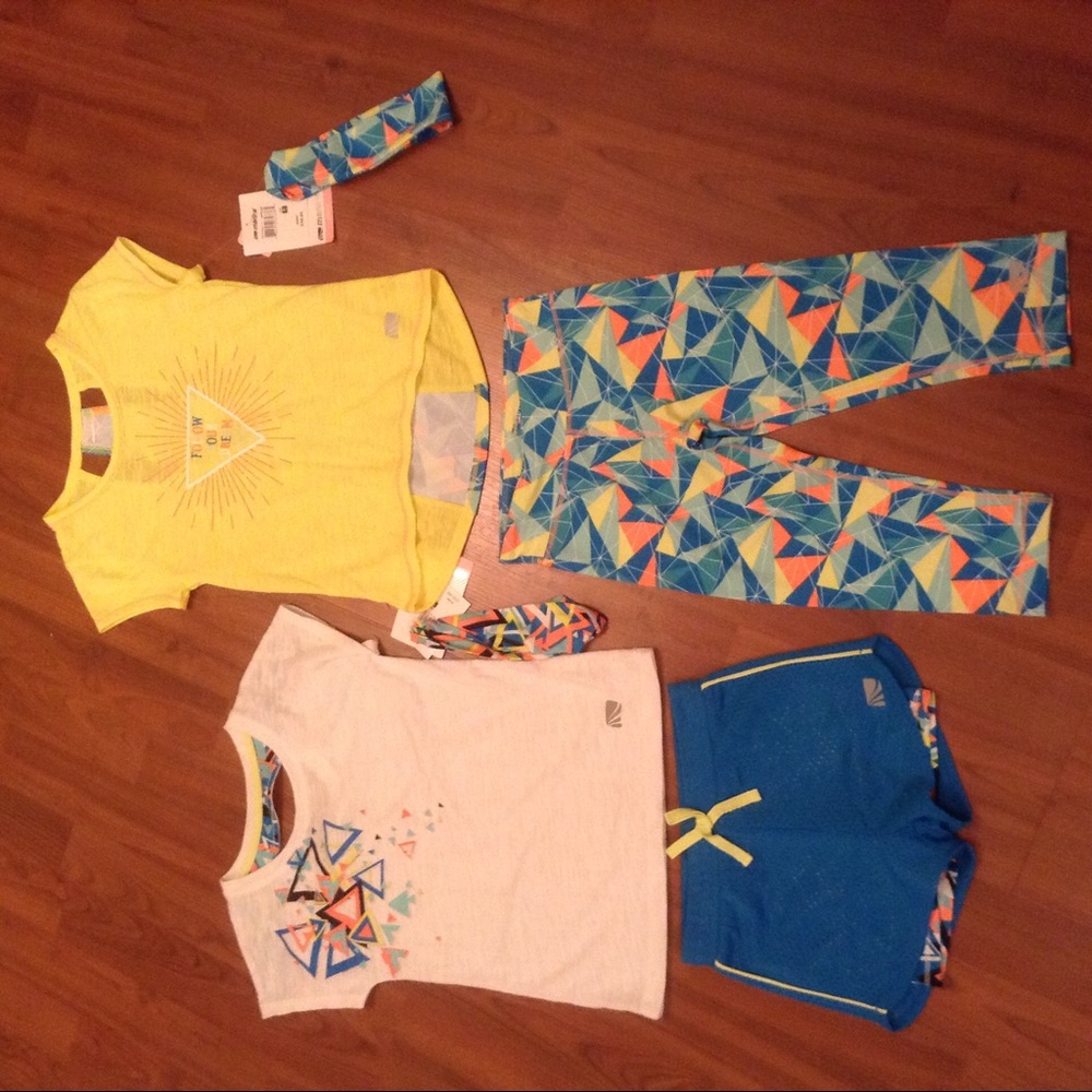 NWT 2 SZ M (5/6) Marika geo short and capri sets